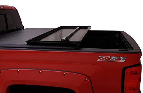 Best Hard Tonneau Covers reviewed - Lund 969165 Black Hard Fold Tonneau Cover